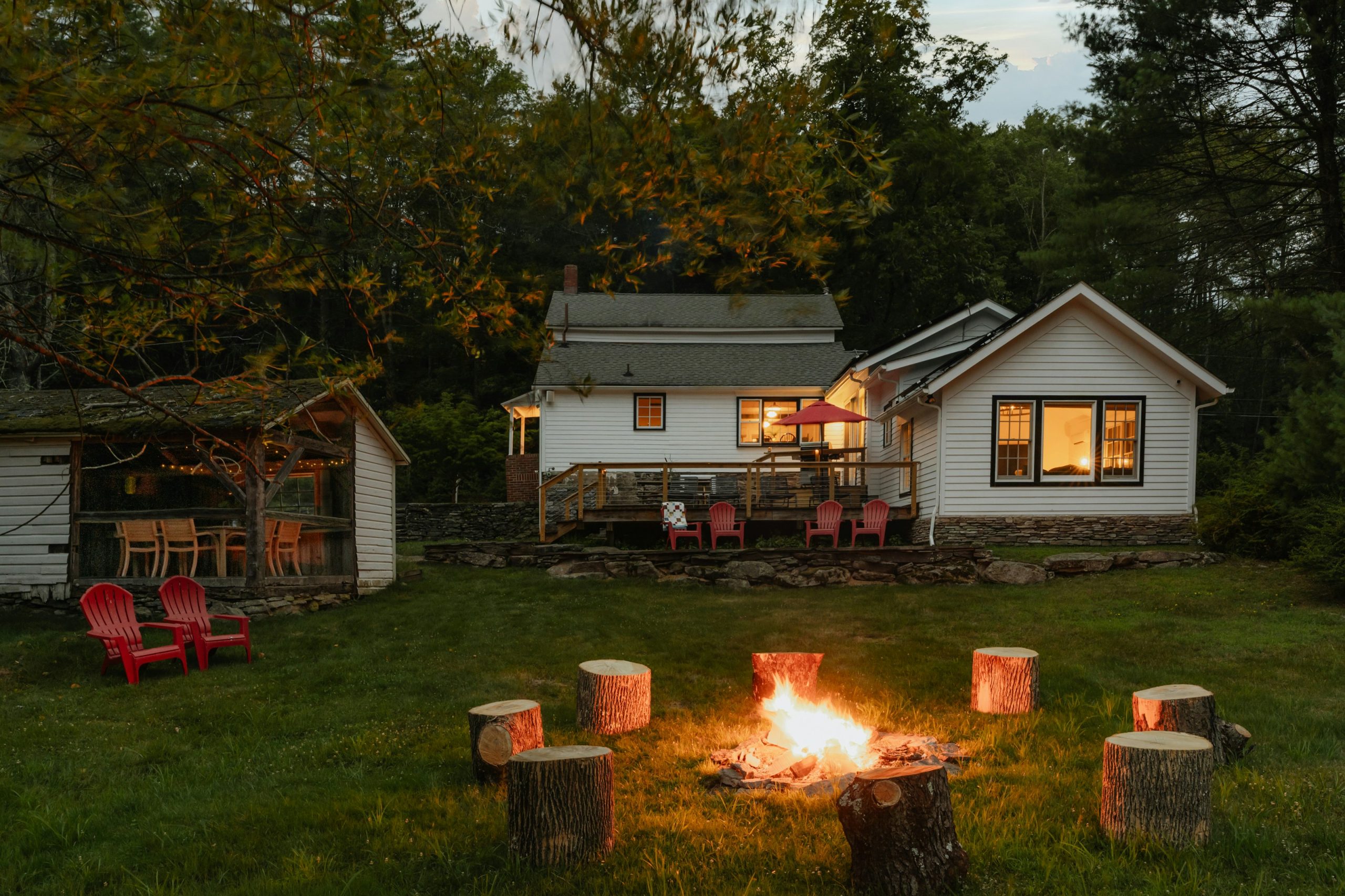 Home clay banks kgghsrvrrte unsplash
